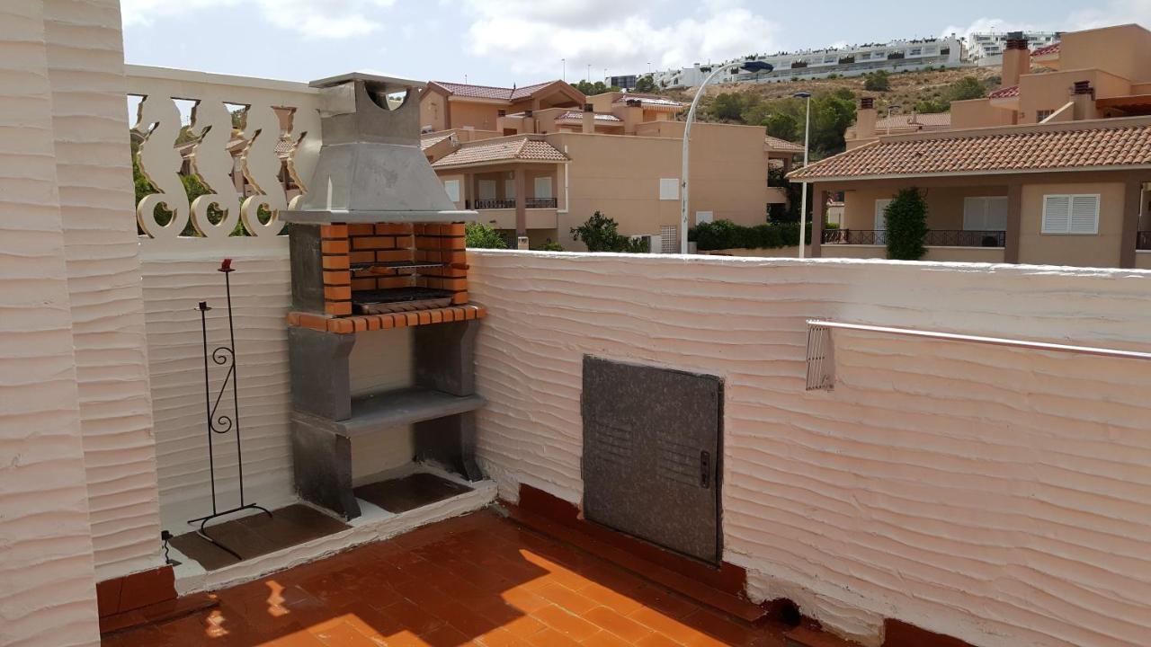 Bonita Casa En Urbanizacion Privada Muy Cerca Del Mar Y De Alicante Gran Alacant Esterno foto